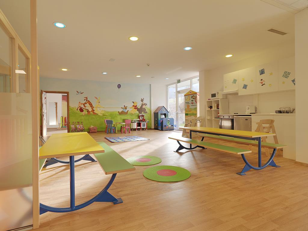 Alpina Zillertal . Family Lifestyle Kinderhotel Фюген Экстерьер фото