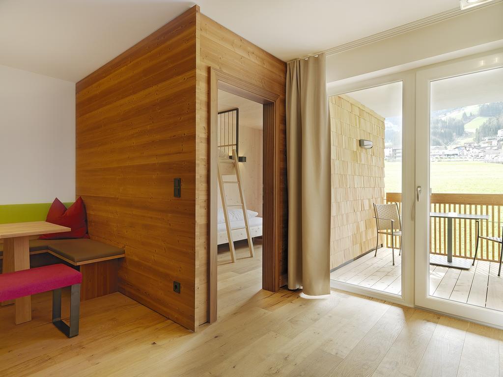 Alpina Zillertal . Family Lifestyle Kinderhotel Фюген Экстерьер фото